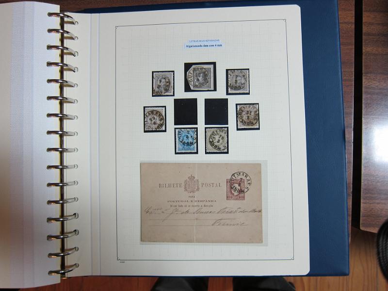 0019 (128).JPG -     Lote:    19      Marcofilia      Lotes Especiais       Descrição:         Portugal. Colecção especializada de carimbos de duplo círculo, tipo 1852, montada em 4 álbuns Lindner, com selos de diversas emissões e cartas, com estudo minucioso de cada marca. Lote a ver.         Lote       Valor Base:     &euro; 2.500,00     Valor Venda:     Retirado     